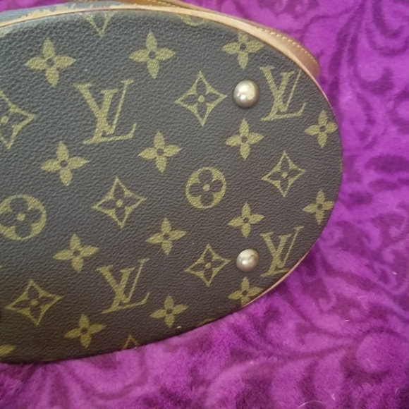 Louis Vuitton Petit Bucket Bag - Picture 2 of 4